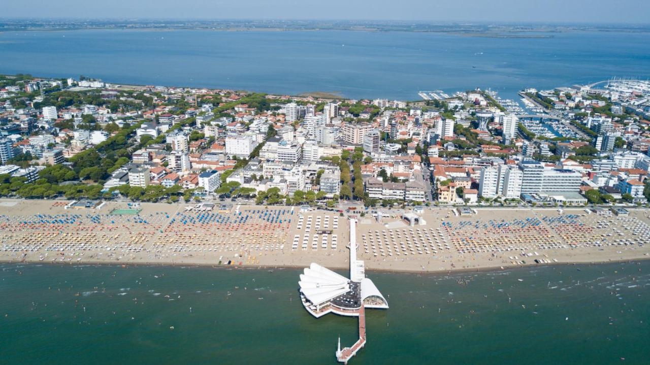 Villa Negri Lignano Sabbiadoro Esterno foto